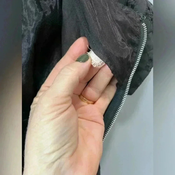 True Vintage black eyelet 60’s wiggle dress- medium - Picture 8 of 10